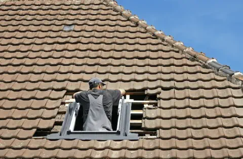 Pose de velux - La Bâtie-Montgascon